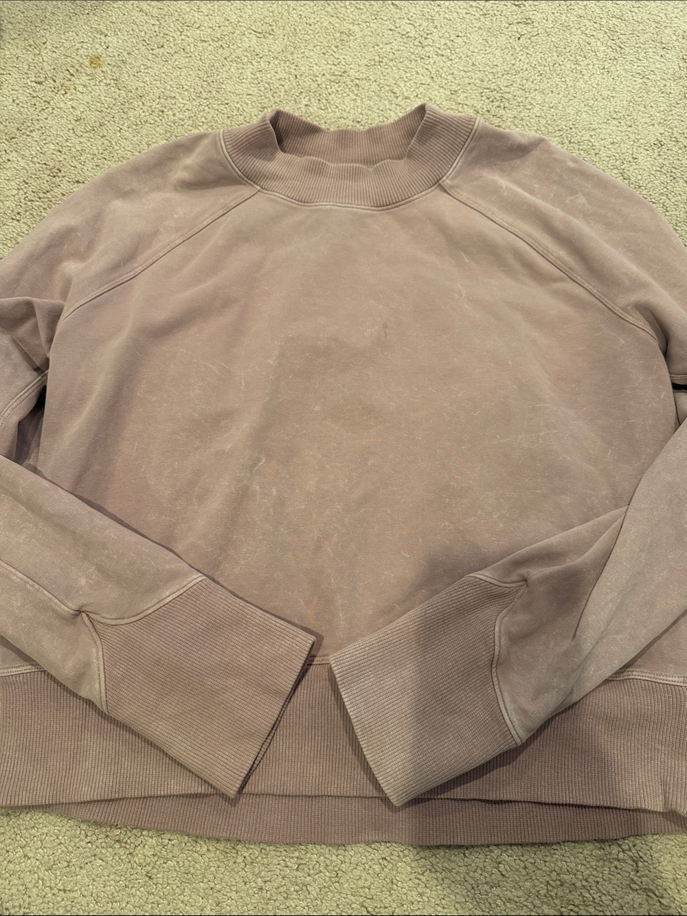 Lululemon mock neck Sweatshirt in vintage wash Dusty Mauve sz small